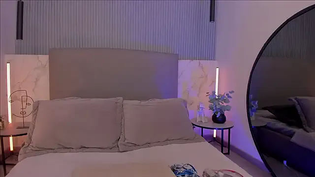 Girls: try live performances with matured performers, from dancing to quirks, in a variety of beautiful sex cams.