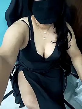 nakedqueen4u from StripChat is Freechat