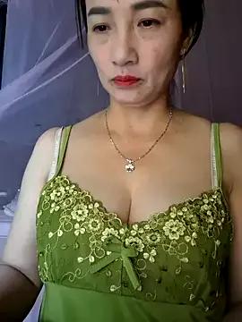 Nana-bar from StripChat is Freechat