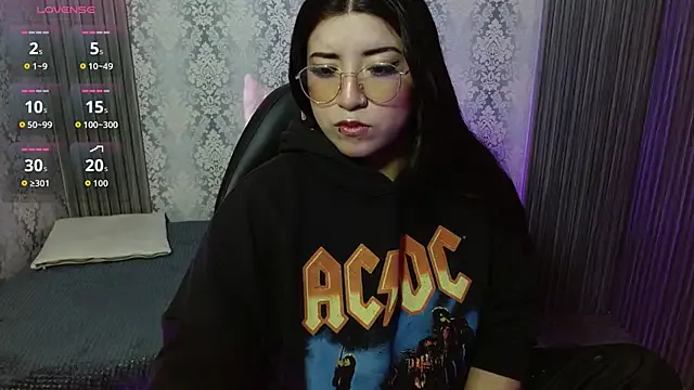 NANAKY_TAY from StripChat