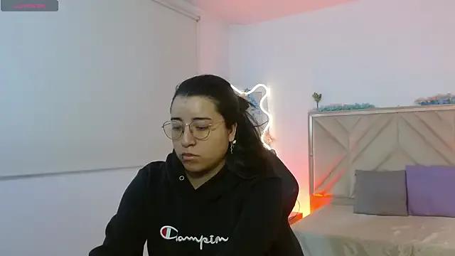 NANAKY_TAY from StripChat is Freechat