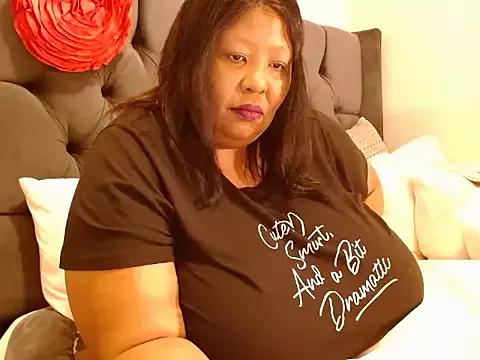 Nancy111 from StripChat