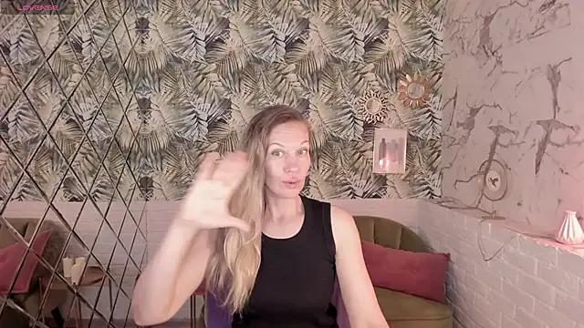 Girls: try live performances with matured performers, from dancing to quirks, in a variety of beautiful sex cams.