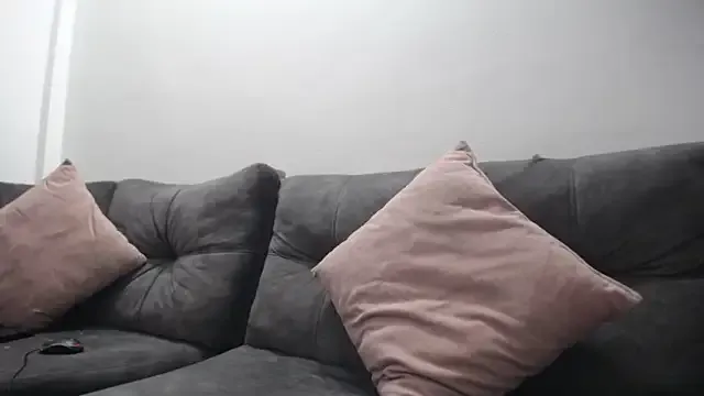 Nandry_ from StripChat