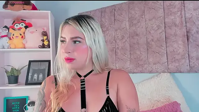 Girls: try live performances with matured performers, from dancing to quirks, in a variety of beautiful sex cams.