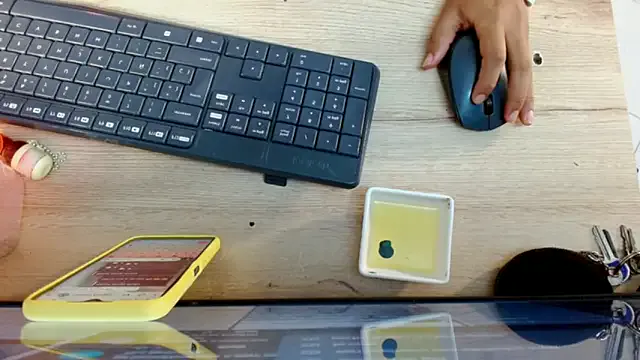 Naomi_Tylers from StripChat is Freechat