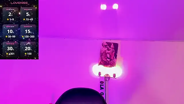 naomy__xx from StripChat