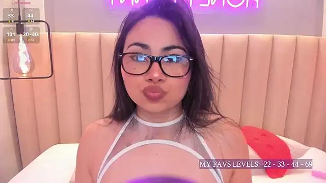 Girls: try live performances with matured performers, from dancing to quirks, in a variety of beautiful sex cams.