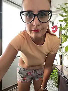 NataKitten from StripChat