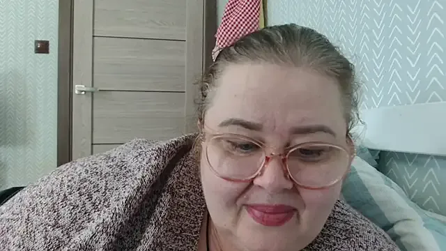 Natali-Gucci from StripChat is Freechat