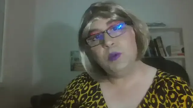 nataliacd from StripChat is Freechat