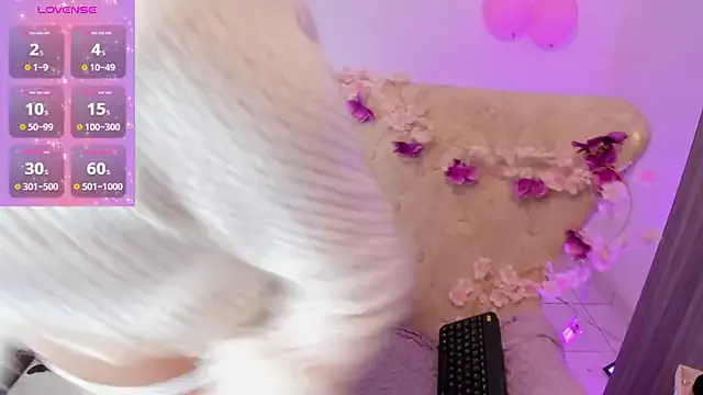 Girls: try live performances with matured performers, from dancing to quirks, in a variety of beautiful sex cams.