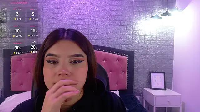 Natalie_loffreda from StripChat is Freechat