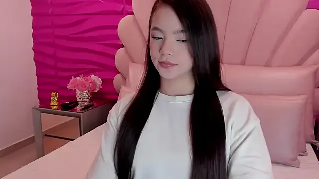 NatallieBlaze from StripChat is Freechat