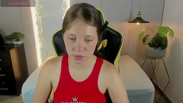 nataly_rodri from StripChat is Freechat