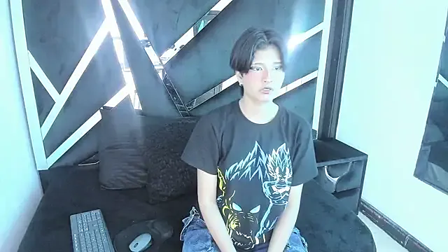 Natsumiht from StripChat