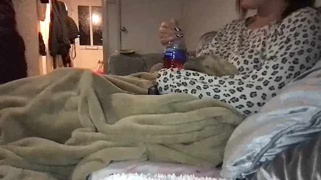 Naughty-Jordyns-Dick from StripChat is Freechat