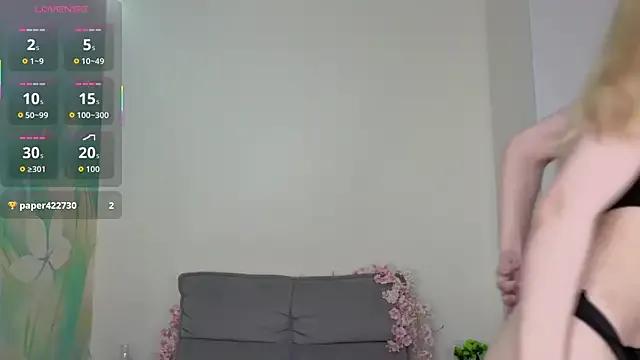 Naughty__Couplles from StripChat is Freechat