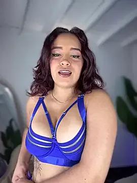 NaughtyNinnaXXX from StripChat is Freechat