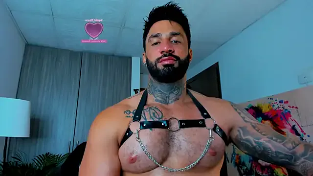 Naugthy_dominant from StripChat