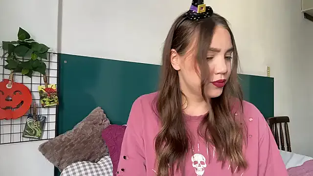 NebulaHaven from StripChat is Freechat