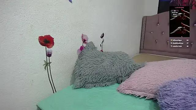 Girls: try live performances with matured performers, from dancing to quirks, in a variety of beautiful sex cams.