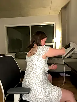 Girls: try live performances with matured performers, from dancing to quirks, in a variety of beautiful sex cams.