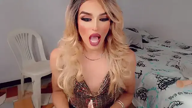 New_Dolls from StripChat is Freechat