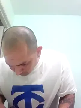 NewKing100 from StripChat is Freechat