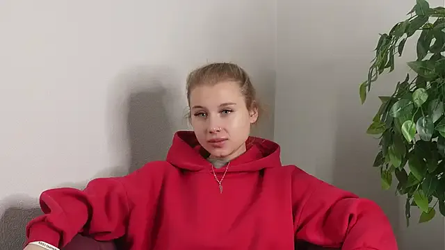 NganZarella from StripChat is Freechat