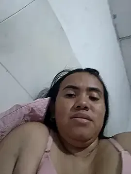 nicayujo from StripChat is Freechat