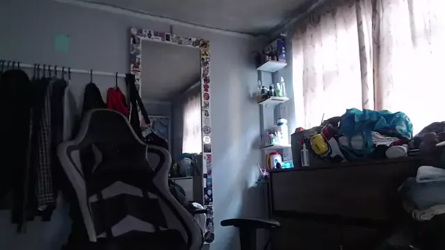 Nickhot0609 from StripChat