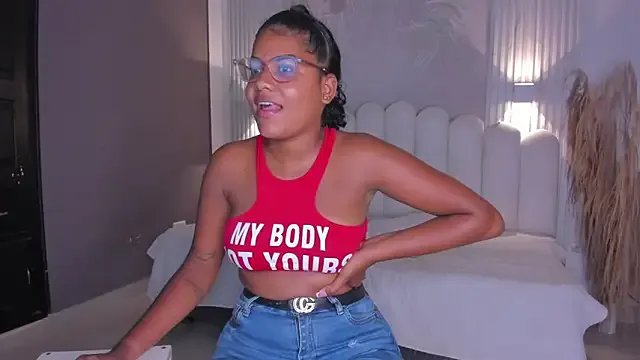 Nicky__21 from StripChat is Freechat