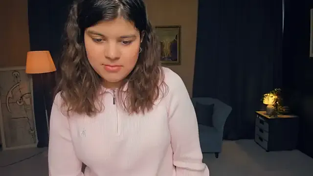 NicolaAlsaqri from StripChat is Freechat