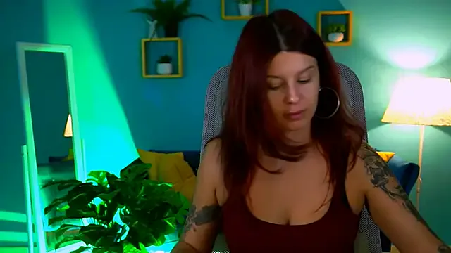 Girls: try live performances with matured performers, from dancing to quirks, in a variety of beautiful sex cams.