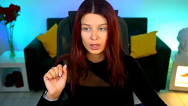 NicoleMun from StripChat is Freechat