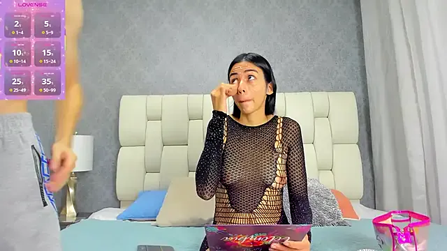 nicollandjhon from StripChat is Freechat