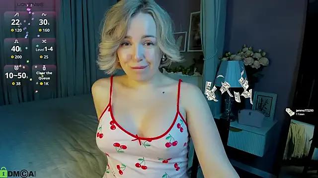 Nikki_Kai from StripChat