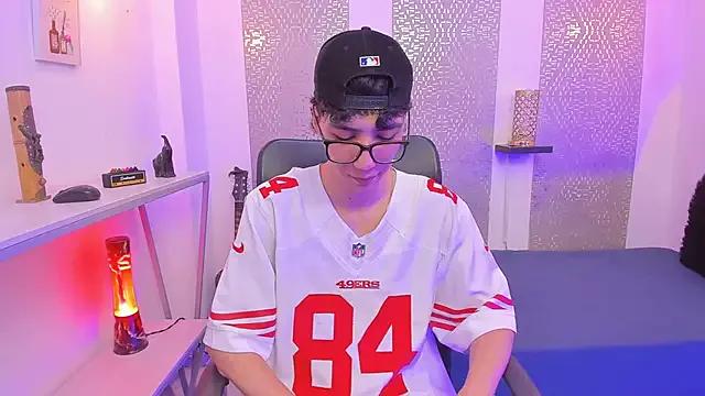 Nikolay_Gregori from StripChat is Freechat