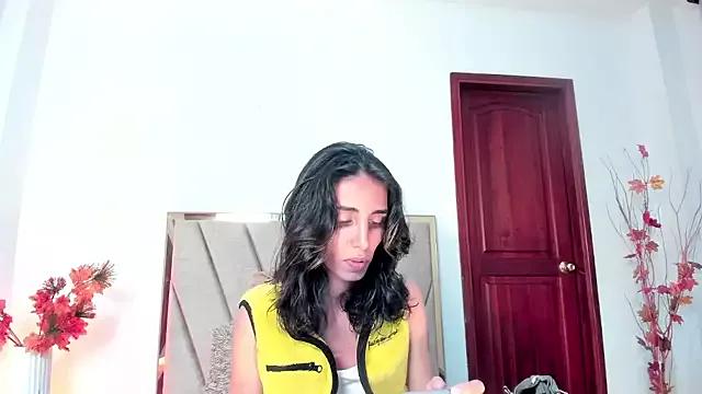 Nina_Cavaali from StripChat