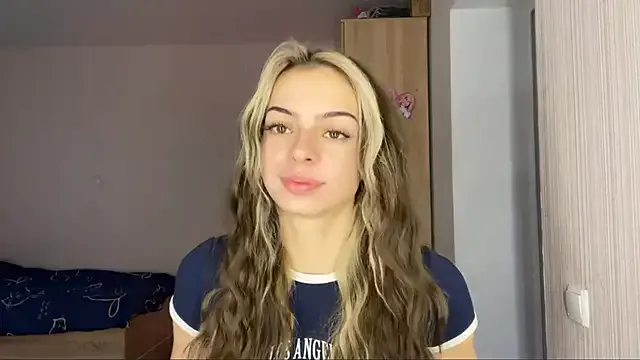 NKaaCroos from StripChat is Freechat