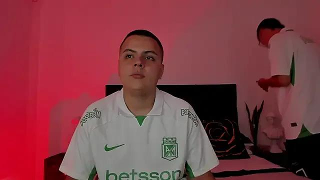 NoahLux from StripChat is Freechat