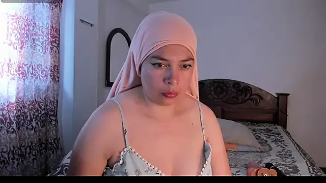 Noortaheri88 from StripChat