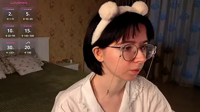 Girls: try live performances with matured performers, from dancing to quirks, in a variety of beautiful sex cams.