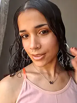 novinhatransexy from StripChat is Freechat