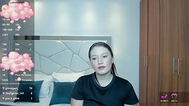nylaa_rose from StripChat is Freechat