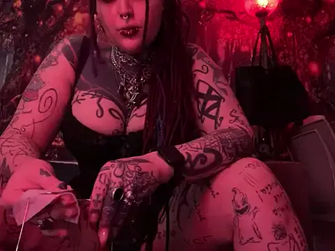 nyxvelon from StripChat is Freechat