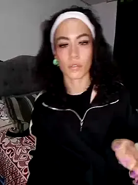 oblivionlove from StripChat is Freechat