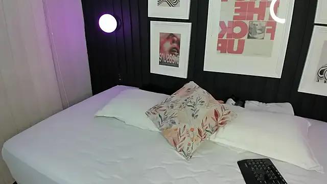 Girls: try live performances with matured performers, from dancing to quirks, in a variety of beautiful sex cams.
