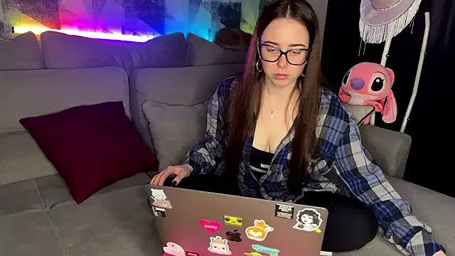 OhNicolle from StripChat is Freechat